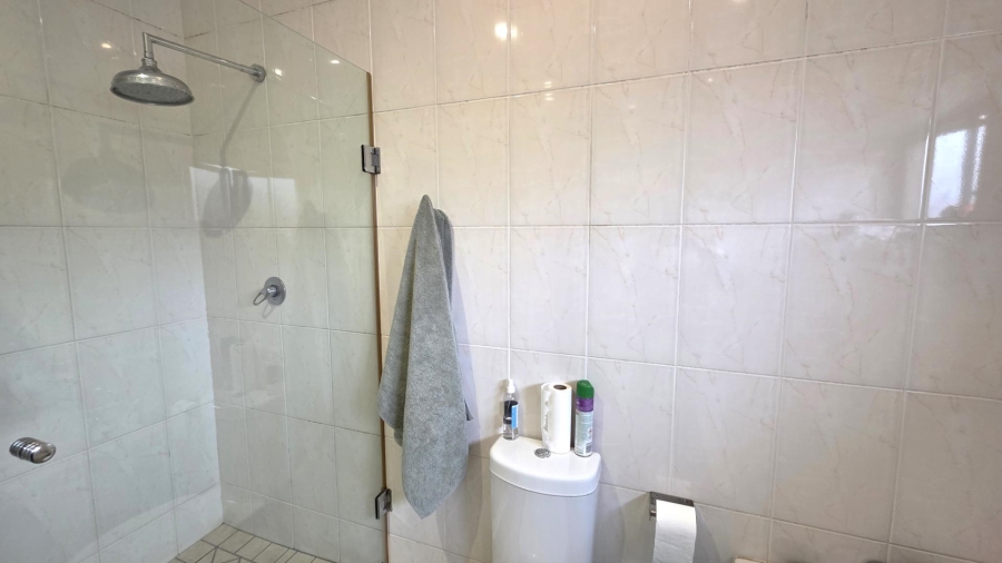 To Let 2 Bedroom Property for Rent in Melodie North West